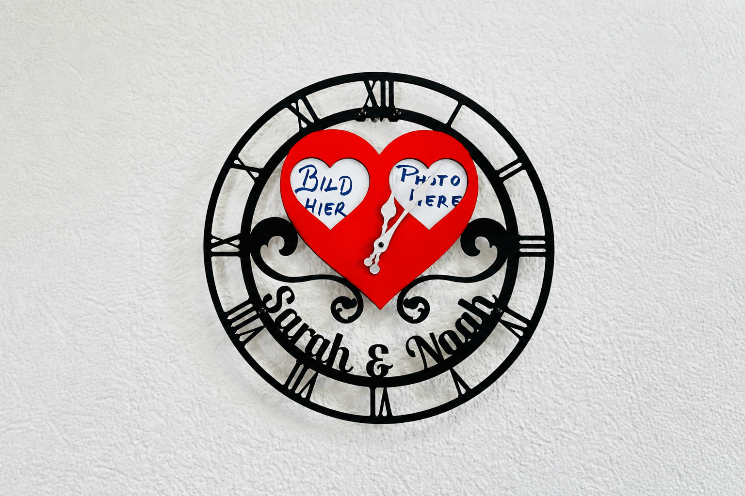 Personalisierte Wanduhr Sarah & Noah